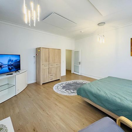 Ferienwohnung Quiet & Park View - Ulm Mitte Exterior foto